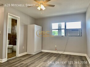 1628 Mitchell St in Melbourne, FL - Building Photo - Building Photo