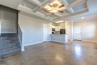 6265 Eddie Way in San Antonio, TX - Building Photo - Building Photo