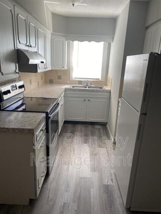 705 Hollycrest Dr in Champaign, IL - Building Photo