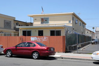 951 Dewey Ave in Los Angeles, CA - Building Photo - Building Photo