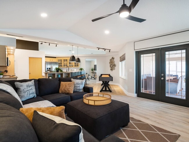 6 Clinton Ct N in Palm Coast, FL - Building Photo - Building Photo