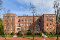 2527-2531 Q St NW in Washington, DC - Foto de edificio - Building Photo