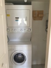 9431 SW 4th St, Unit 304 in Miami, FL - Foto de edificio - Building Photo