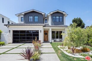 971 S Bundy Dr in Los Angeles, CA - Building Photo