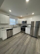 418 E Doxey St in Strafford, MO - Building Photo - Building Photo