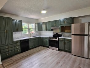 1302 Gary Ave in Albany, GA - Building Photo - Building Photo