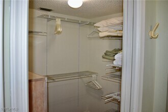 5767 Deauville Cir in Naples, FL - Building Photo - Building Photo