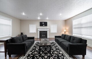 STUDENT RENTAL 806 S Bend Ave