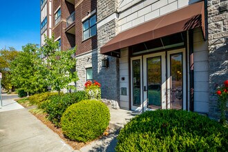 2151 Acklen Ave in Nashville, TN - Building Photo - Building Photo