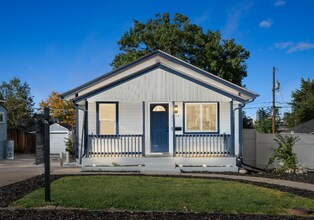 1557 W Dakota Ave in Denver, CO - Foto de edificio - Building Photo