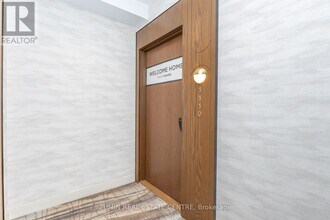 3240 William Coltson Ave in Oakville, ON - Building Photo - Building Photo