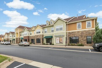 10035 City Walk Dr in Woodbury, MN - Building Photo - Building Photo