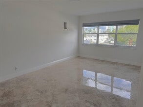 550 Bayshore Dr in Fort Lauderdale, FL - Building Photo - Building Photo