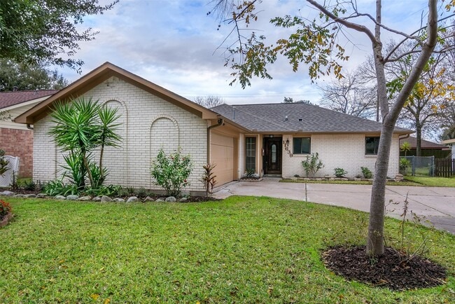 property at 11639 Kirkmeadow Dr