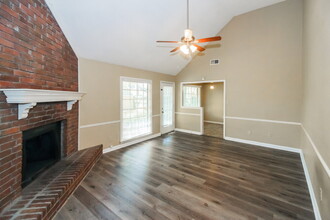 7025 Hearthside Cove in Memphis, TN - Building Photo - Building Photo