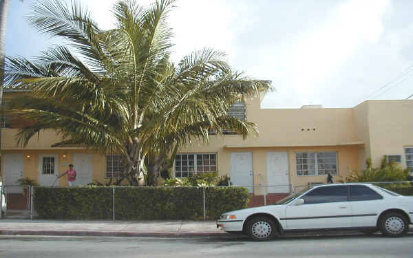 1239 15th St in Miami Beach, FL - Building Photo