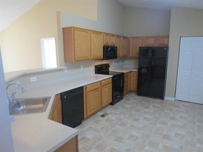 5248 Gobel Dr in Groveport, OH - Building Photo - Building Photo