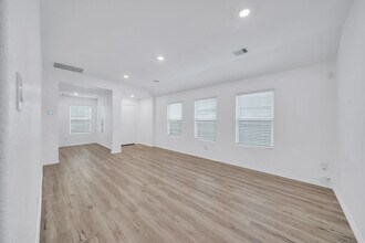 17607 Longwood Trce Ln in Roman Forest, TX - Building Photo - Building Photo