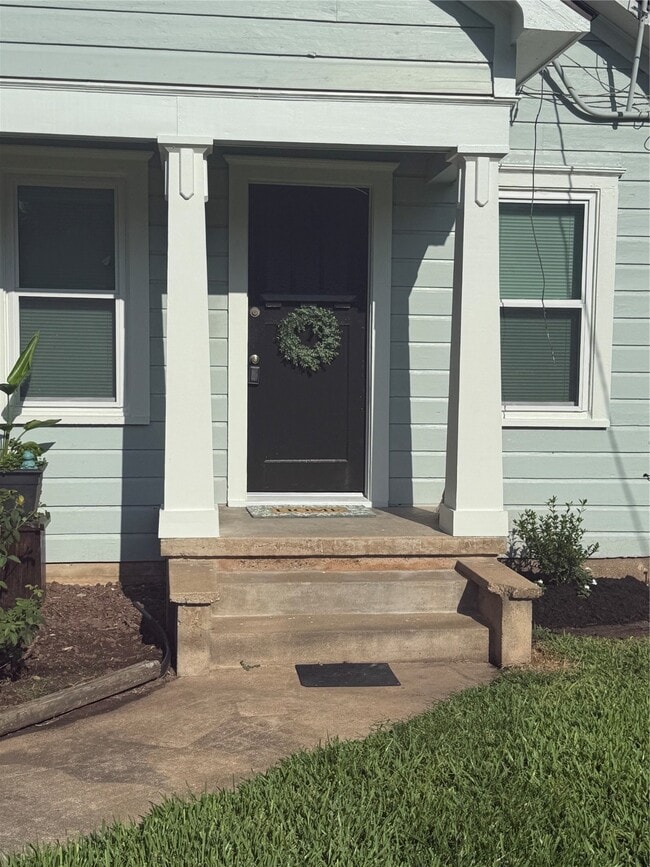 417 Abell St S in Wharton, TX - Building Photo - Building Photo