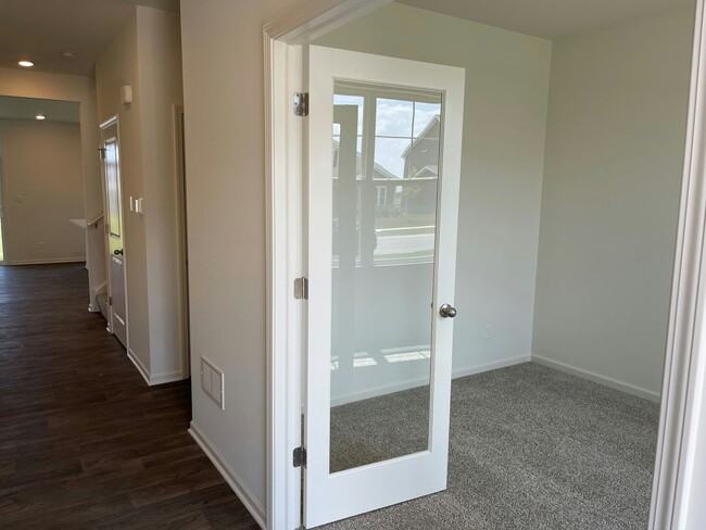 7692 W 105th Pl in Crown Point, IN - Building Photo - Building Photo