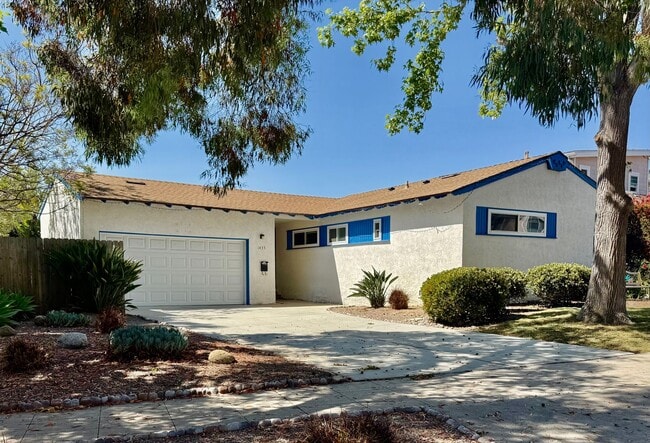 1435 Wilbur Ave in San Diego, CA - Building Photo - Building Photo