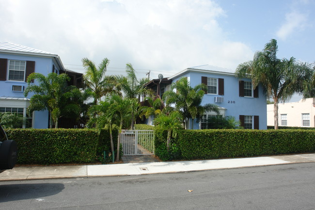 224-230 Conniston Rd in West Palm Beach, FL - Building Photo - Building Photo