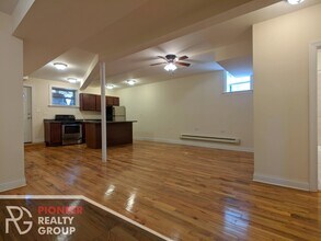1129 W Oakdale Ave, Unit GDN in Chicago, IL - Building Photo - Building Photo