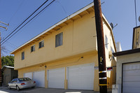 6321-6325 Bright Ave in Whittier, CA - Foto de edificio - Building Photo