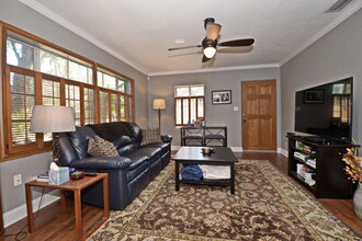 1928 S Ferncreek Ave in Orlando, FL - Building Photo - Building Photo