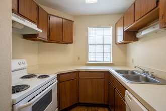 Banita Creek in Nacogdoches, TX - Building Photo - Interior Photo