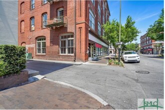101 Barnard St in Savannah, GA - Building Photo - Building Photo