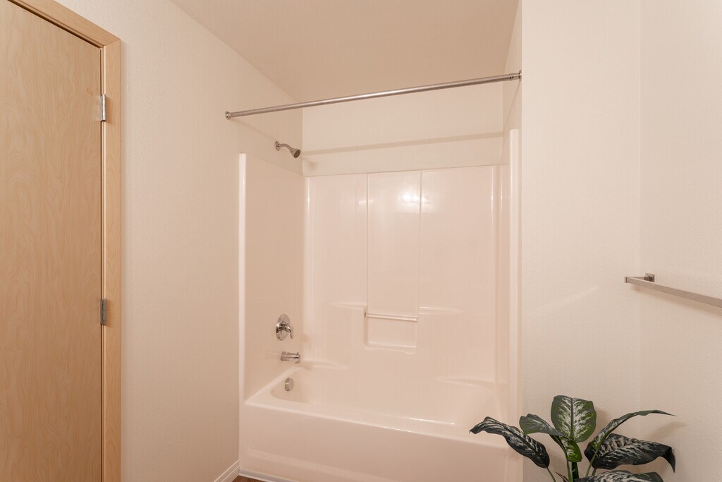 Mountain View Apartments Ponderay, ID Apartments