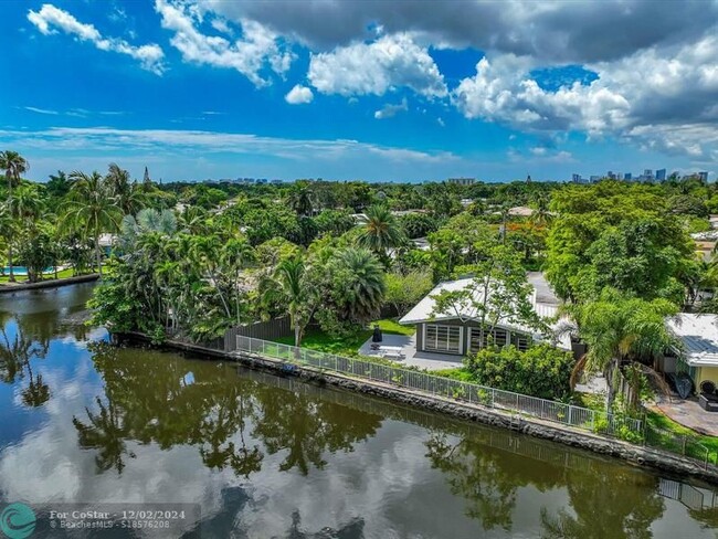 3016 NE 1st Terrace in Wilton Manors, FL - Building Photo - Building Photo