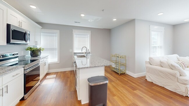 1704 Highland Ave