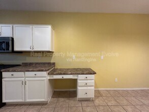 2956 E Hazeltine Way in Chandler, AZ - Building Photo - Building Photo