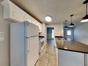 1101 Johns Dr in Euless, TX - Building Photo - Building Photo