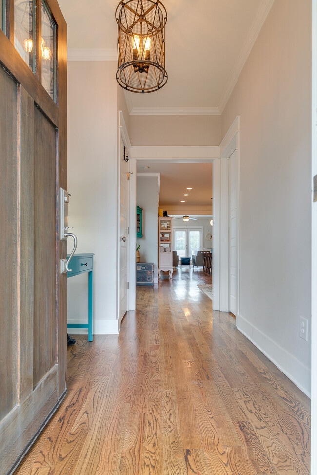 1407 Pillow St in Nashville, TN - Building Photo - Building Photo