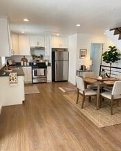 11514 Emelita St in North Hollywood, CA - Building Photo - Building Photo