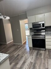 1885 Dearing Rd in Memphis, TN - Building Photo - Building Photo