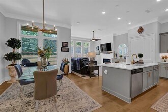 144 Village Green Ave in Woodstock, GA - Building Photo - Building Photo