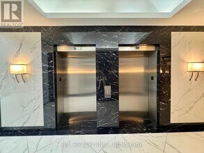 45-2845 Kingsbridge Garden Cir in Mississauga, ON - Building Photo - Building Photo