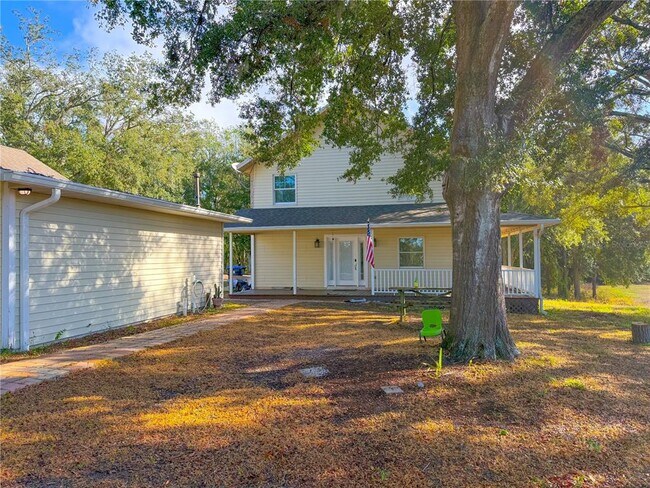 property at 2827 Sanctuary Ln