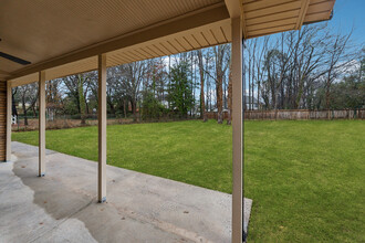 270 Alpine Dr in Roswell, GA - Building Photo - Building Photo