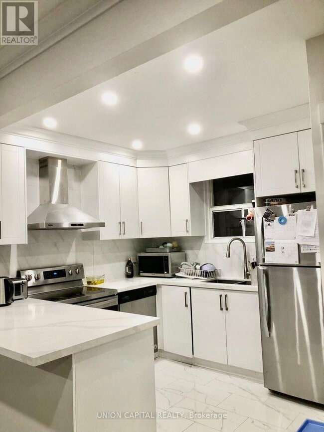 property at 338 Taylor Mills Dr S