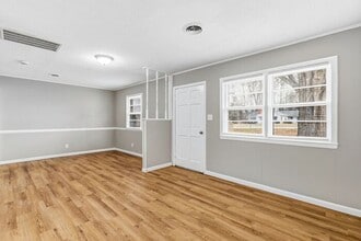 4652 S Holden Rd in Greensboro, NC - Building Photo - Building Photo