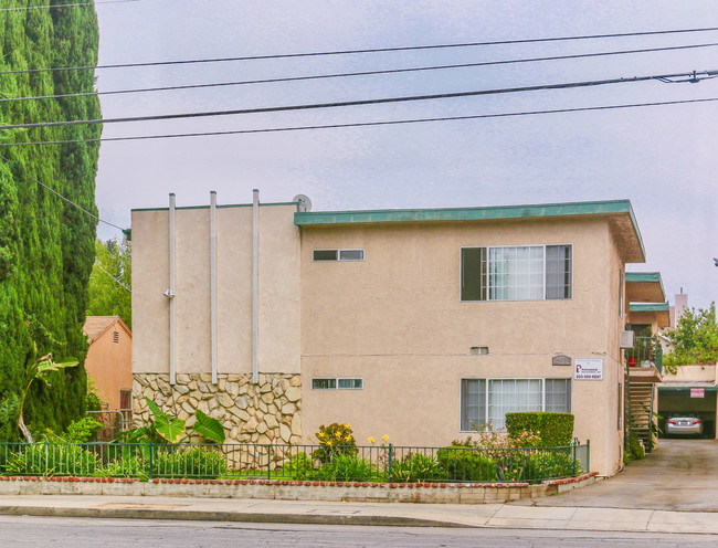 15919 Vanowen St in Van Nuys, CA - Building Photo - Primary Photo