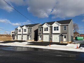 1747 Williams St in Hellertown, PA - Building Photo