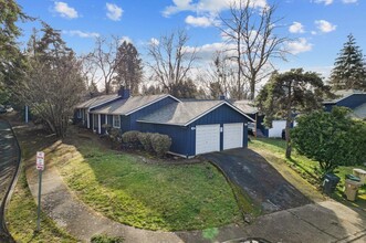 19731-19739 SW 68th Ave in Tualatin, OR - Foto de edificio - Building Photo