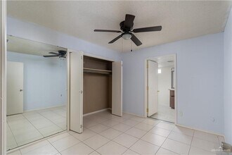 1021 E Ebony Ln in Edinburg, TX - Building Photo - Building Photo