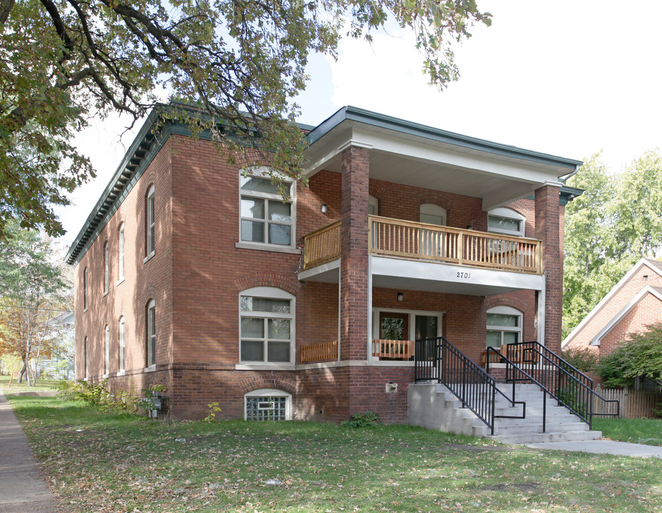 2701 Lyndale Ave N in Minneapolis, MN - Building Photo